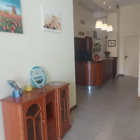 Garni - Pet Friendly Джулианова